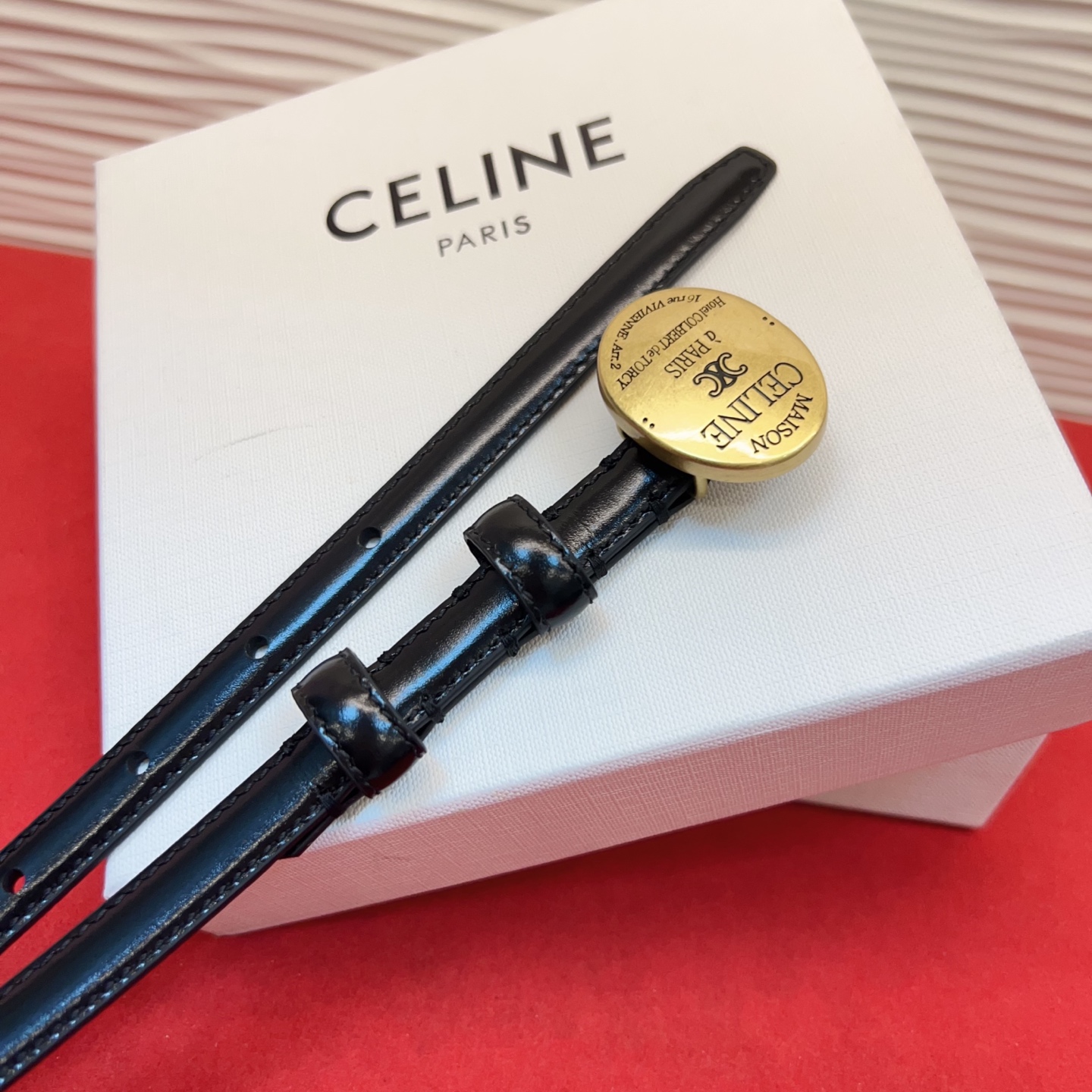 TEEN TRIOMPHE腰带荧光白纤细版型，可搭配经典西装外套、裙装，增添高雅气质1.3Cm。75一1