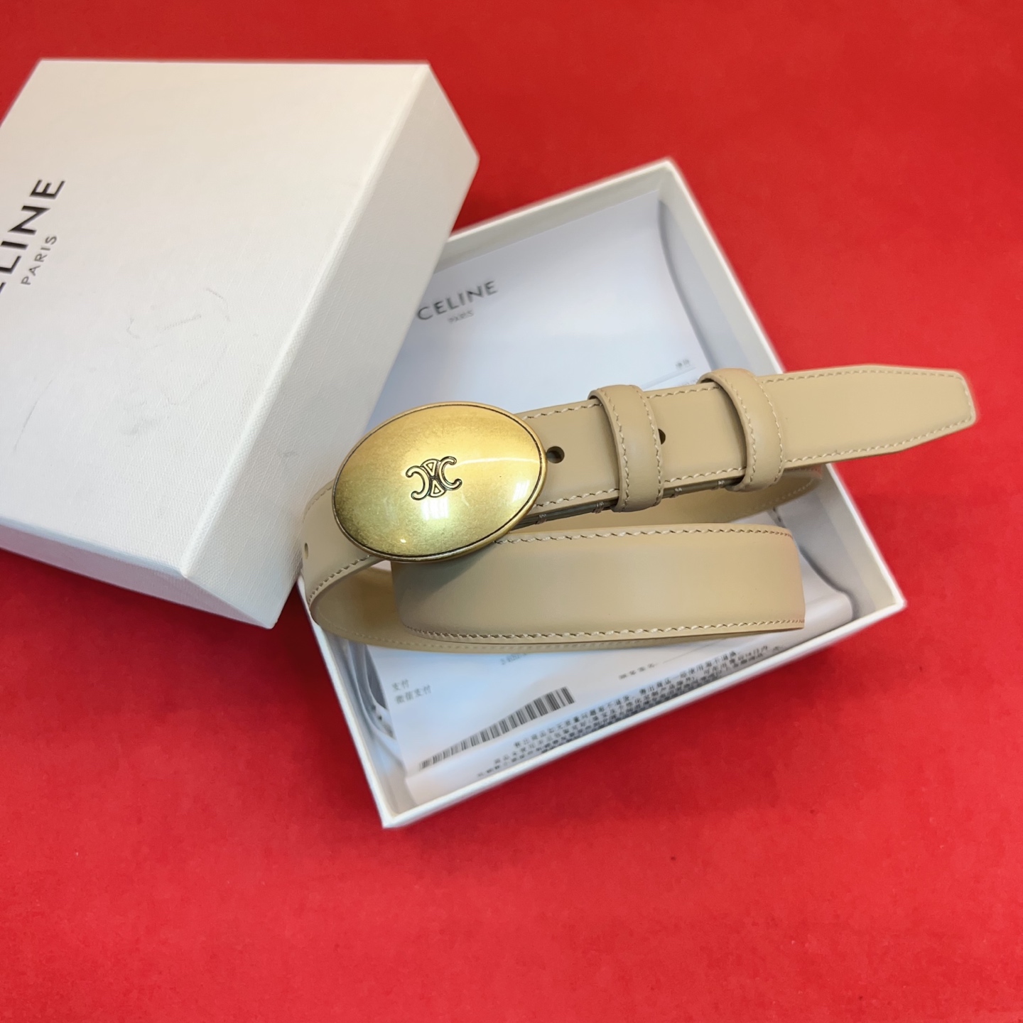 TEEN TRIOMPHE腰带荧光白纤细版型，可搭配经典西装外套、裙装，增添高雅气质2.5Cm。75一1