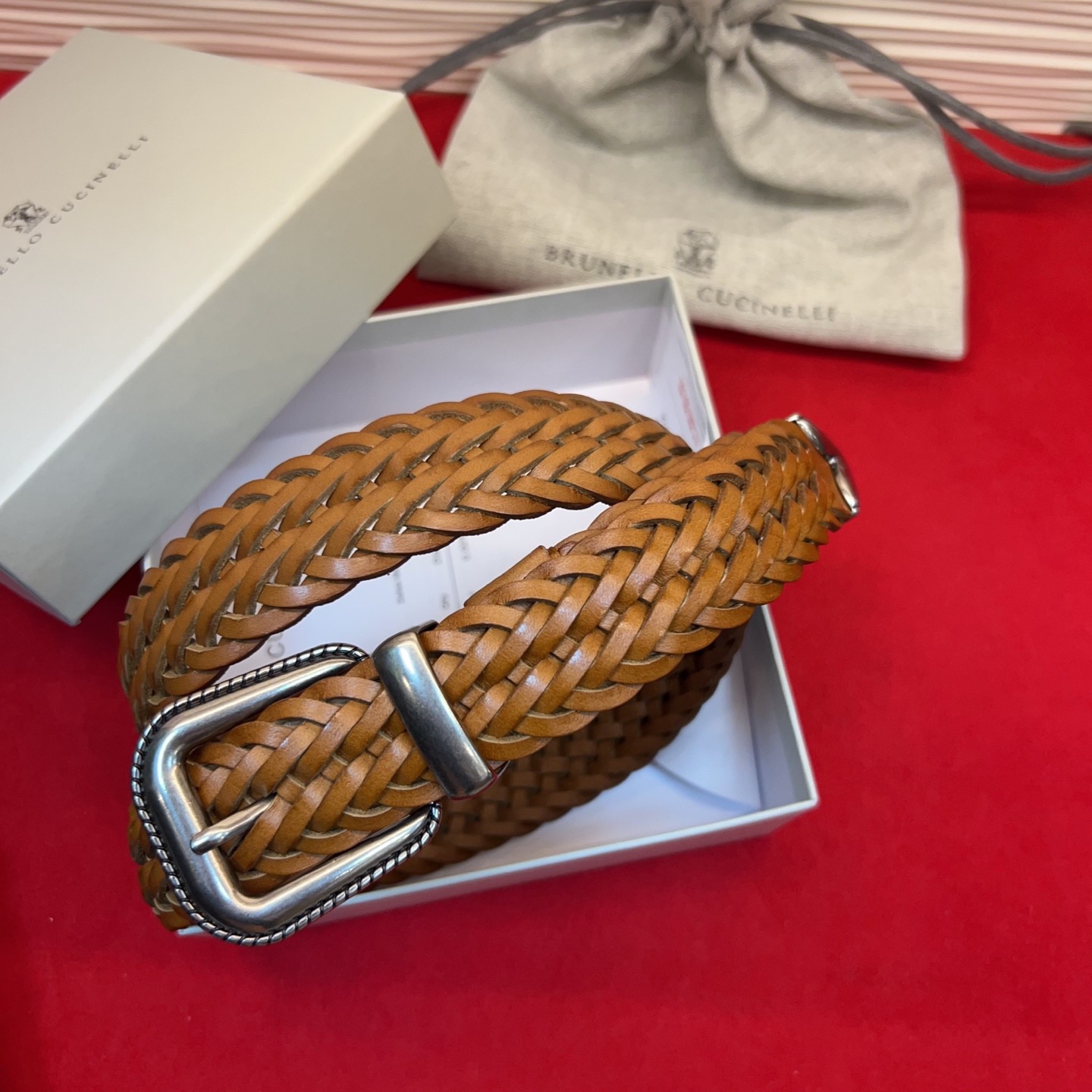 Brunello Cucinelli 男女通用休闲时尚编织腰带！意大利进口编织单层牛皮。2.5Cm、总长