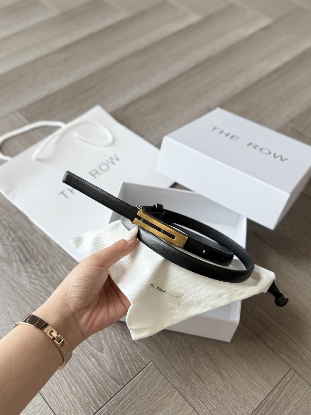 Therow Classic 系列 简约 精致五金-Top High Quatity Cheap Sneakers Fashion Clothing Clothes Bags handbags Shoes of all Brand wholesale With The best Quality And Beautiful Price from China Factory Chinese suppliers wholesaler seller Therow Classic 系列 简约 精致五金