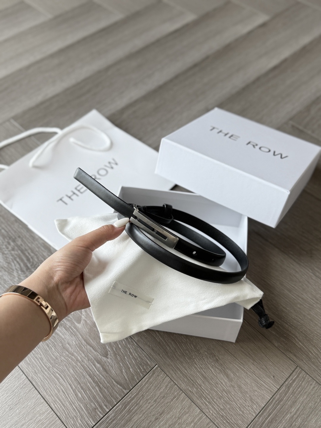Therow Classic 系列 简约 精致五金-Top High Quatity Cheap Sneakers Fashion Clothing Clothes Bags handbags Shoes of all Brand wholesale With The best Quality And Beautiful Price from China Factory Chinese suppliers wholesaler seller Therow Classic 系列 简约 精致五金