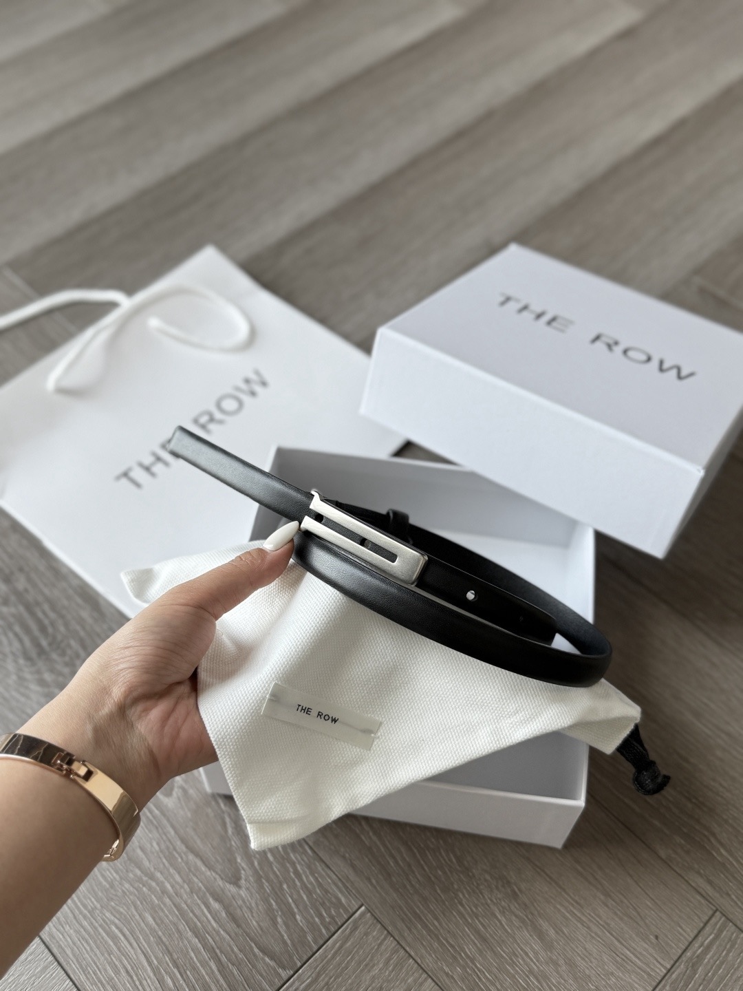 Therow Classic 系列 简约 精致五金-Top High Quatity Cheap Sneakers Fashion Clothing Clothes Bags handbags Shoes of all Brand wholesale With The best Quality And Beautiful Price from China Factory Chinese suppliers wholesaler seller Therow Classic 系列 简约 精致五金