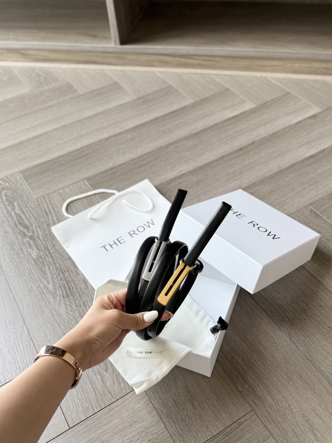 Therow Classic 系列 简约 精致五金-Top High Quatity Cheap Sneakers Fashion Clothing Clothes Bags handbags Shoes of all Brand wholesale With The best Quality And Beautiful Price from China Factory Chinese suppliers wholesaler seller Therow Classic 系列 简约 精致五金