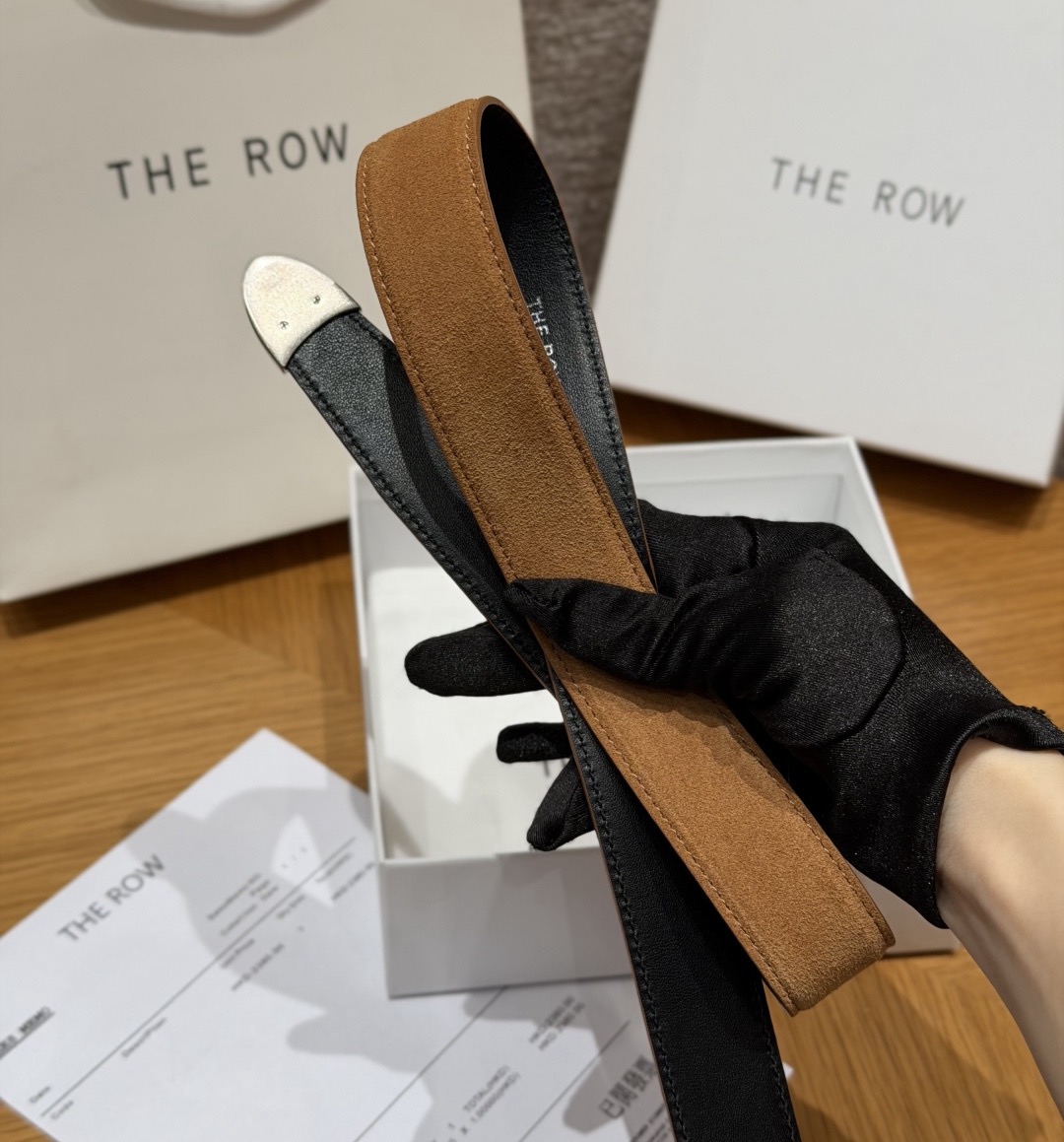 THE ROW✨ Classic Leather Belt 30mm 经典皮革腰带这款是THE ROW经