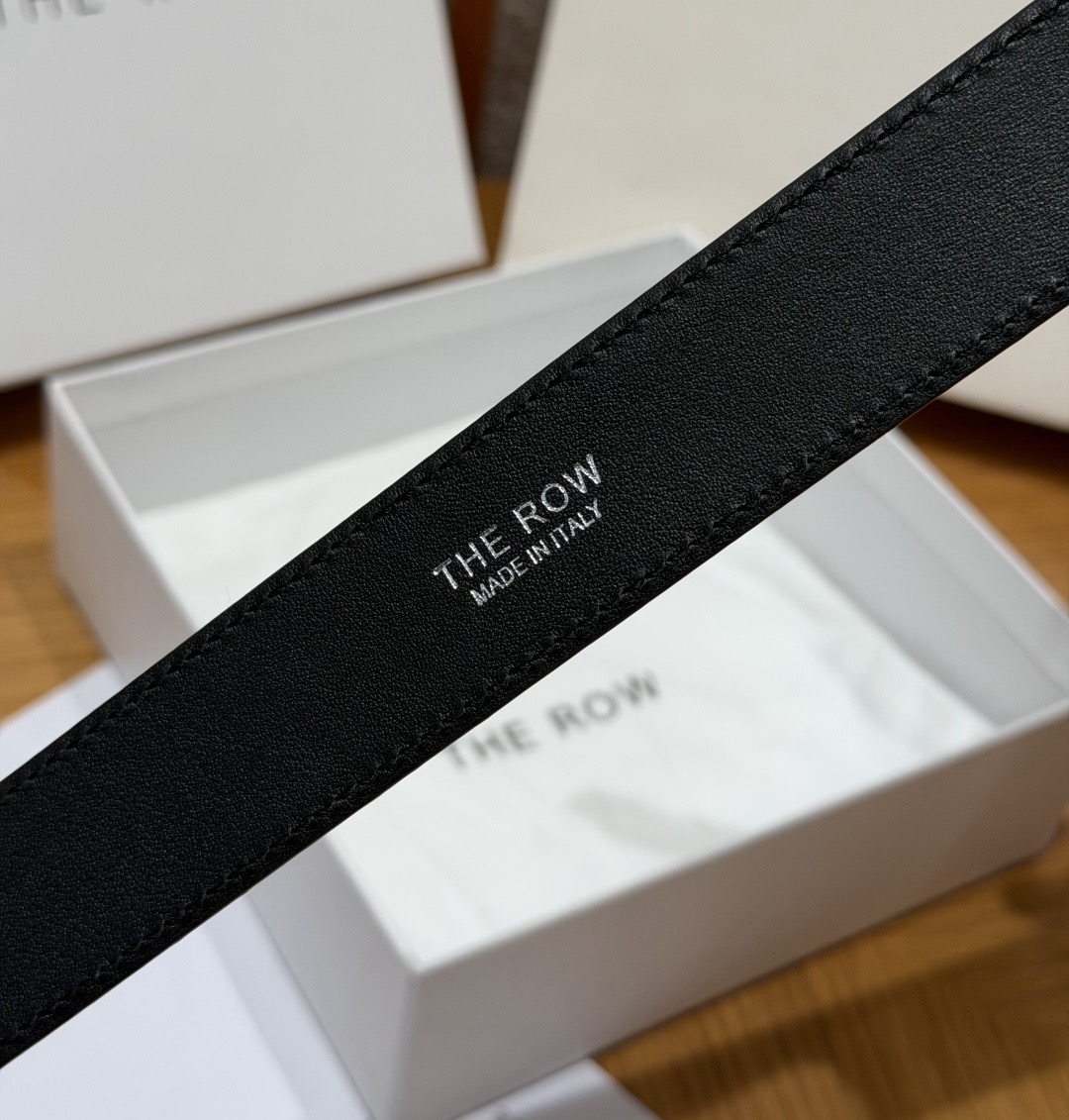 THE ROW✨ Classic Leather Belt 30mm 经典皮革腰带这款是THE ROW经