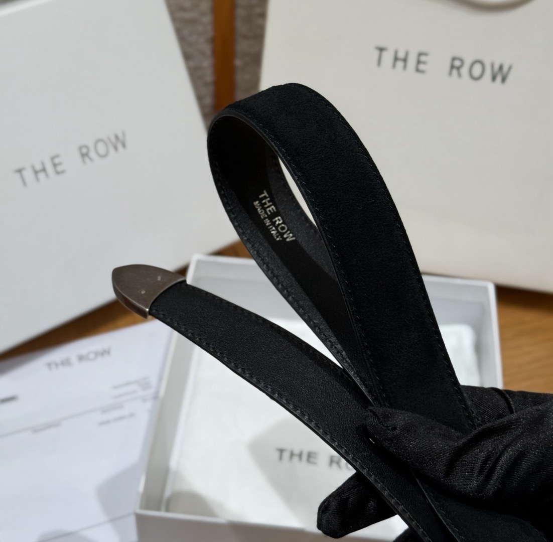 THE ROW✨ Classic Leather Belt 30mm 经典皮革腰带这款是THE ROW经