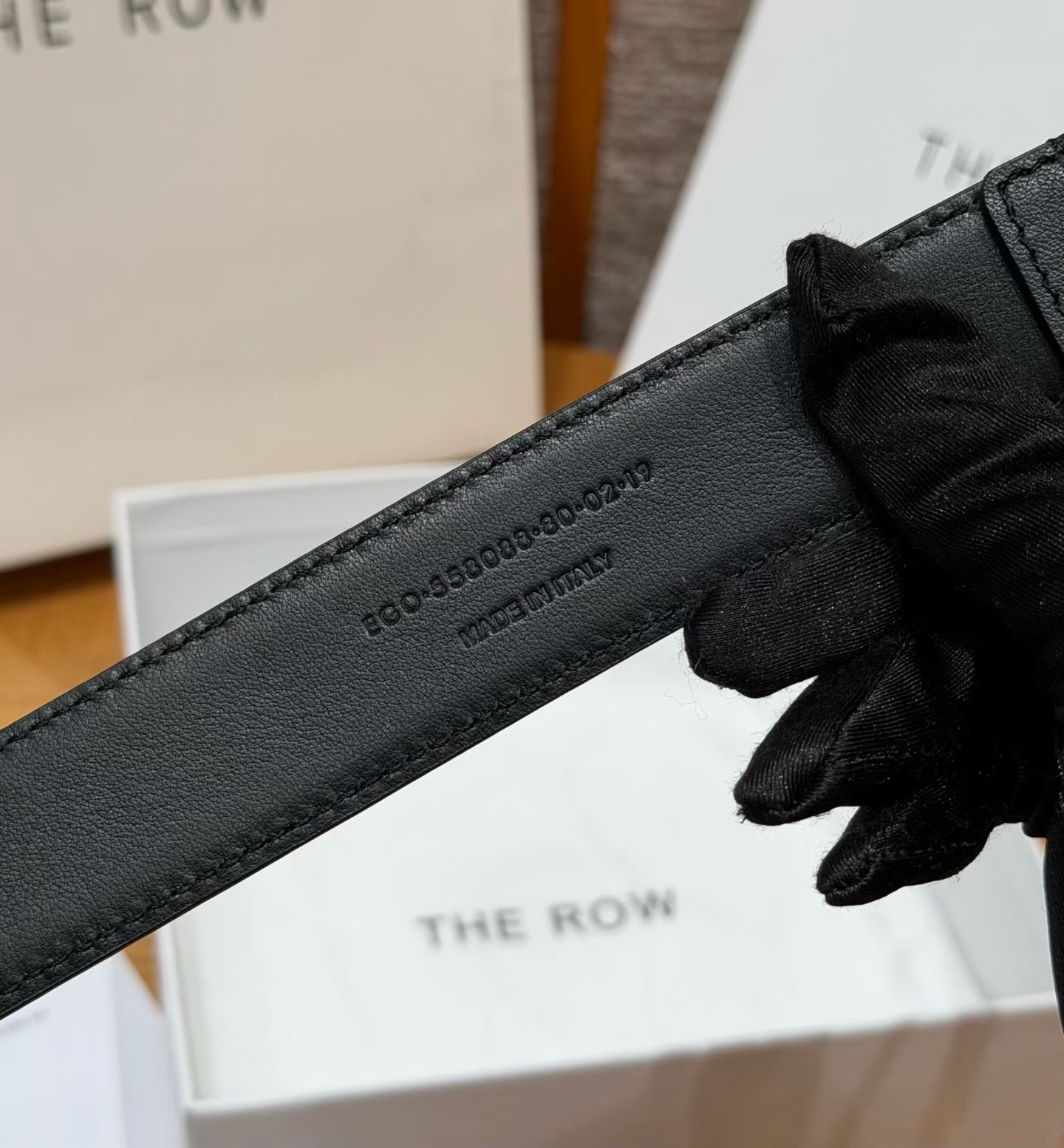 THE ROW Classic Leather Belt 经典皮革腰带