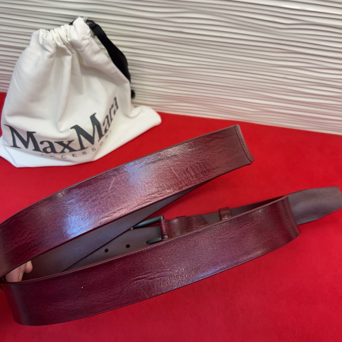 Maxmara超长意大利牛皮腰带贯穿整个系列的搭配造型！简约、大气、知性（咖啡、枣红、棕黄）S/168 
