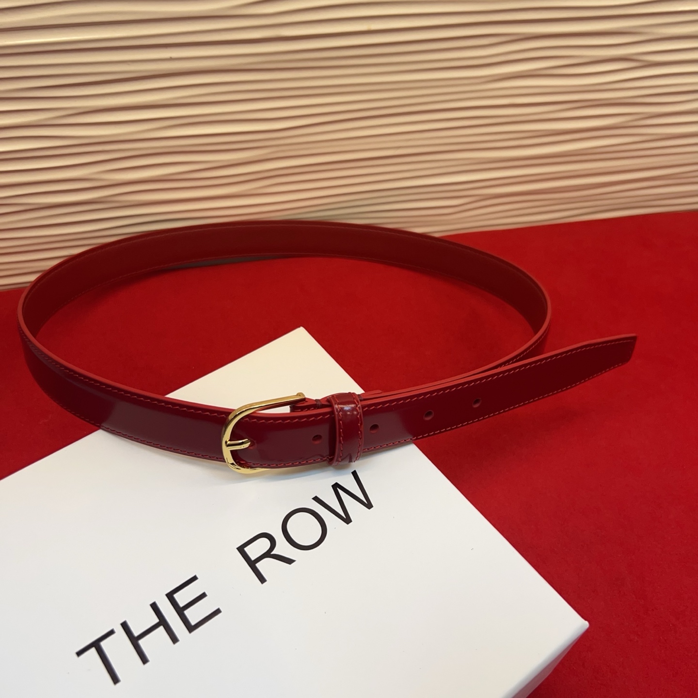 The Row小牛皮亮面经典款 黑色 红色 金 白