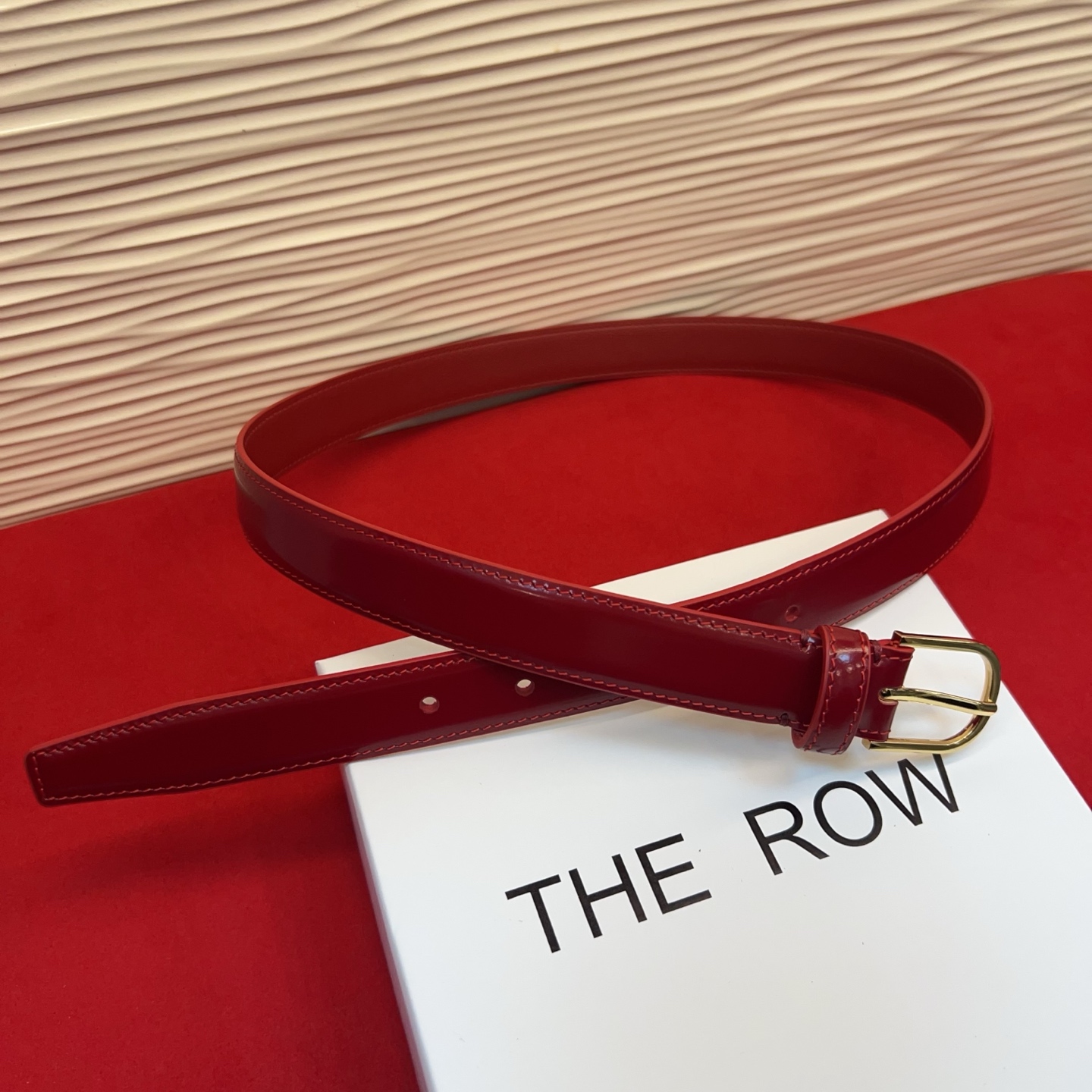 The Row小牛皮亮面经典款 黑色 红色 金 白
