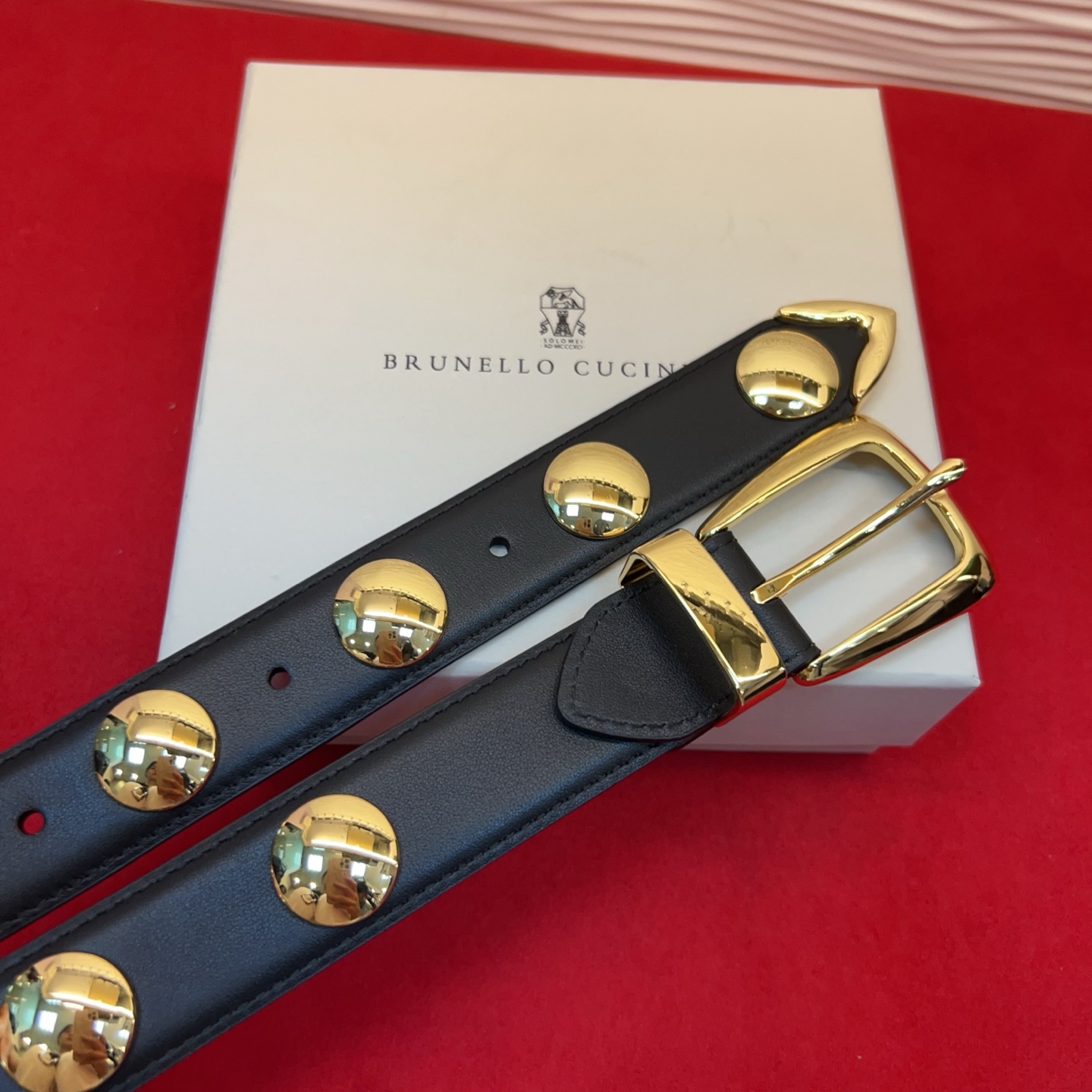 Brunello Cucinelli 男女通用休闲时尚打钉五金腰带