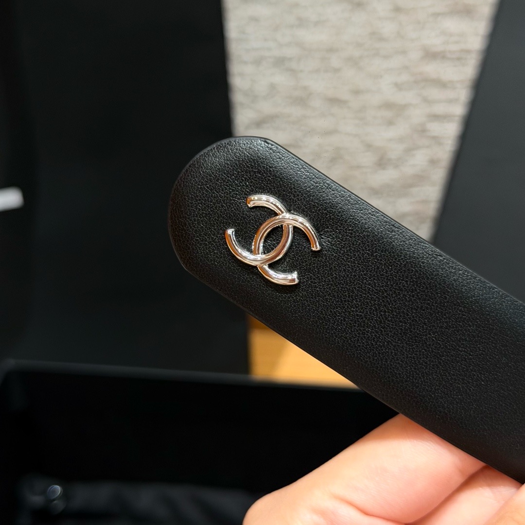香家✨LEATHER BELT 30mm 皮质腰带小牛皮与金属,多配色可选,镂空圆环金属针扣搭配双C皮袢 香家✨LEATHER BELT 30mm 皮质腰带小牛皮与金属,多配色可选,镂空圆环金属针扣搭配双C皮袢