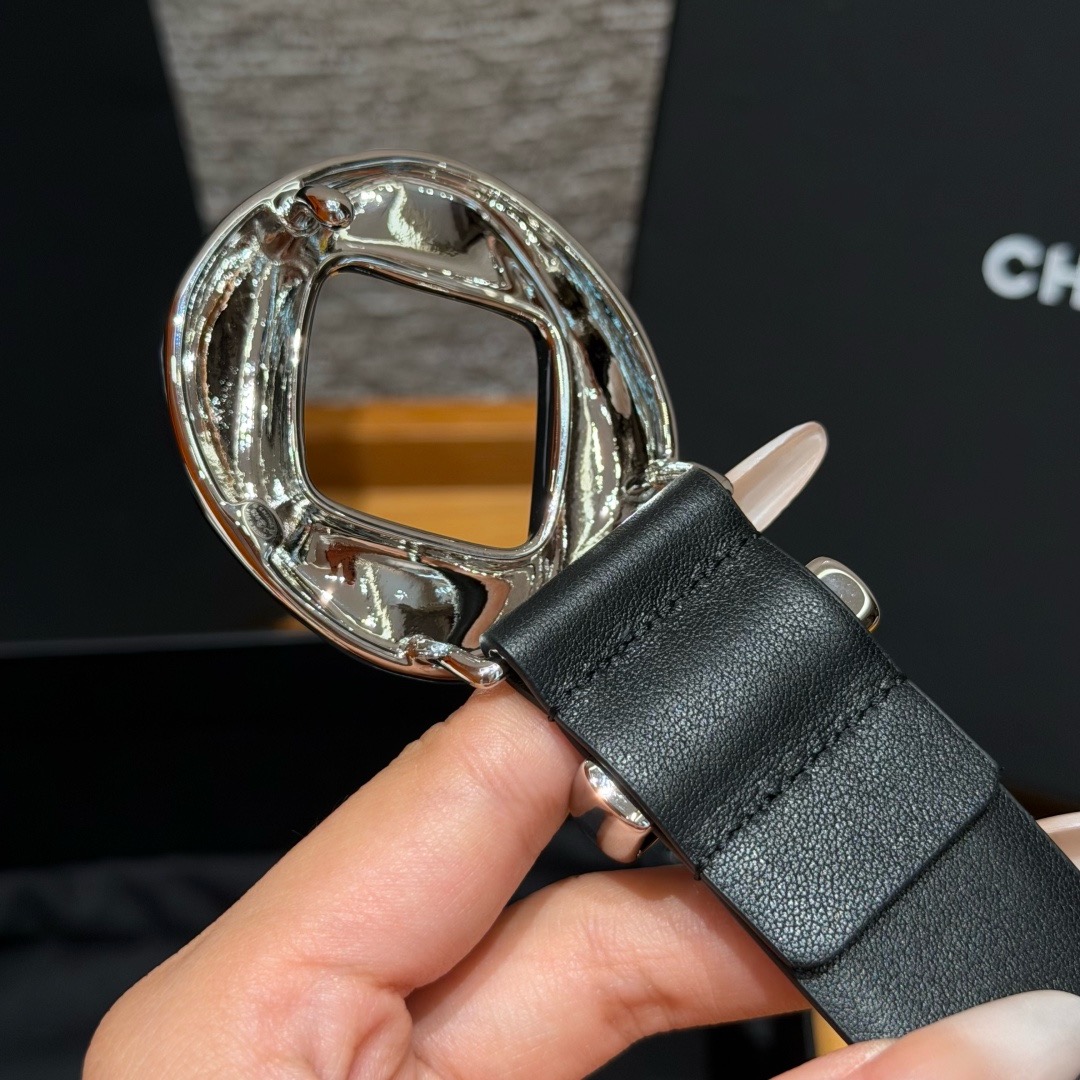 香家✨LEATHER BELT 30mm 皮质腰带小牛皮与金属,多配色可选,镂空圆环金属针扣搭配双C皮袢 香家✨LEATHER BELT 30mm 皮质腰带小牛皮与金属,多配色可选,镂空圆环金属针扣搭配双C皮袢