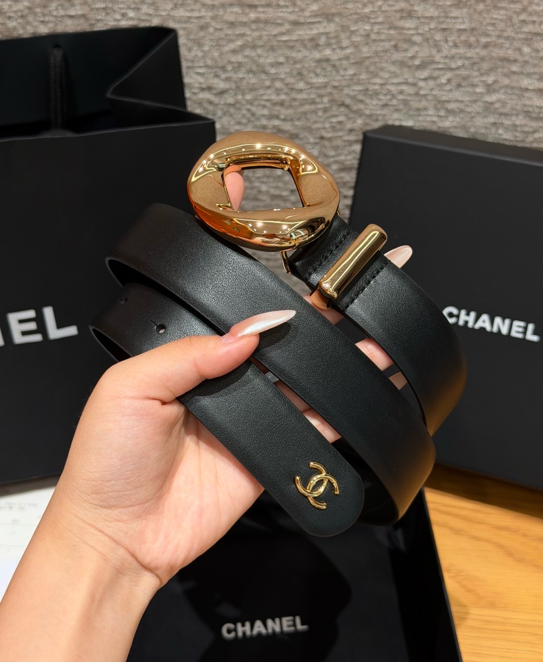 香家✨LEATHER BELT 30mm 皮质腰带小牛皮与金属,多配色可选,镂空圆环金属针扣搭配双C皮袢 香家✨LEATHER BELT 30mm 皮质腰带小牛皮与金属,多配色可选,镂空圆环金属针扣搭配双C皮袢