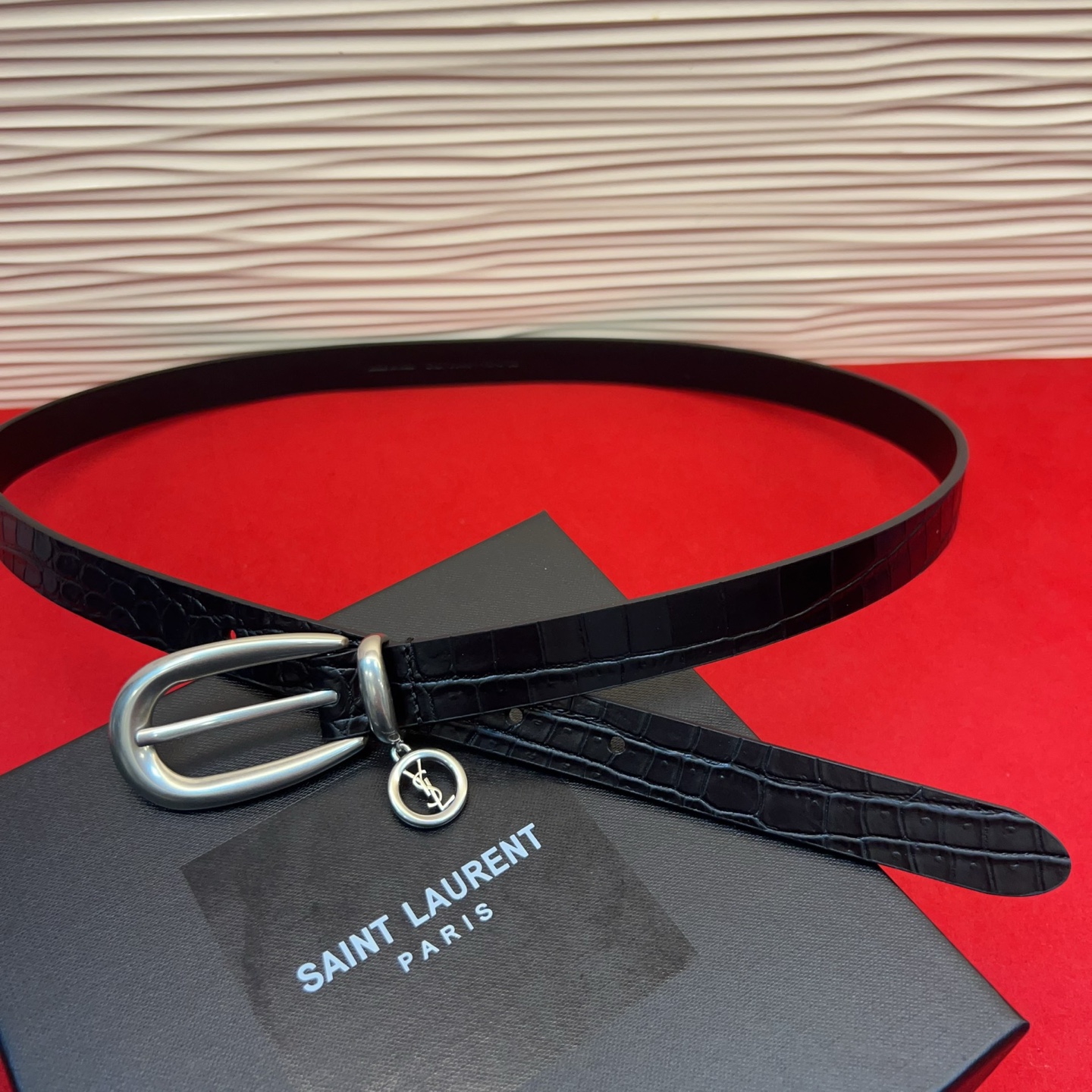 开春秀款Saint Laurent 女士腰带皮带 原厂真金电渡扣头，意大利原厂皮，宽2.0cm，代购级。