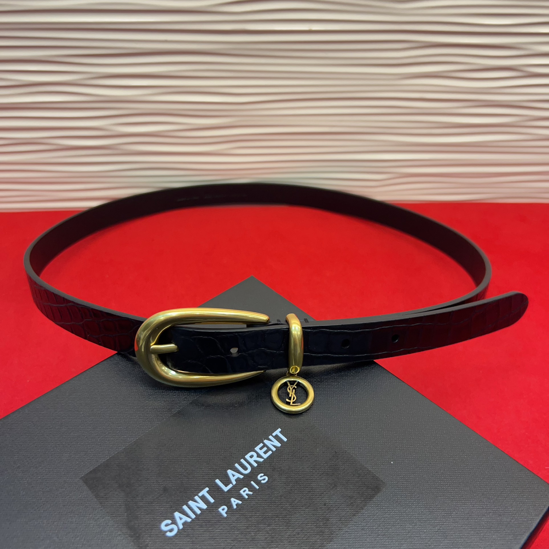 开春秀款Saint Laurent 女士腰带皮带 原厂真金电渡扣头，意大利原厂皮，宽2.0cm，代购级。
