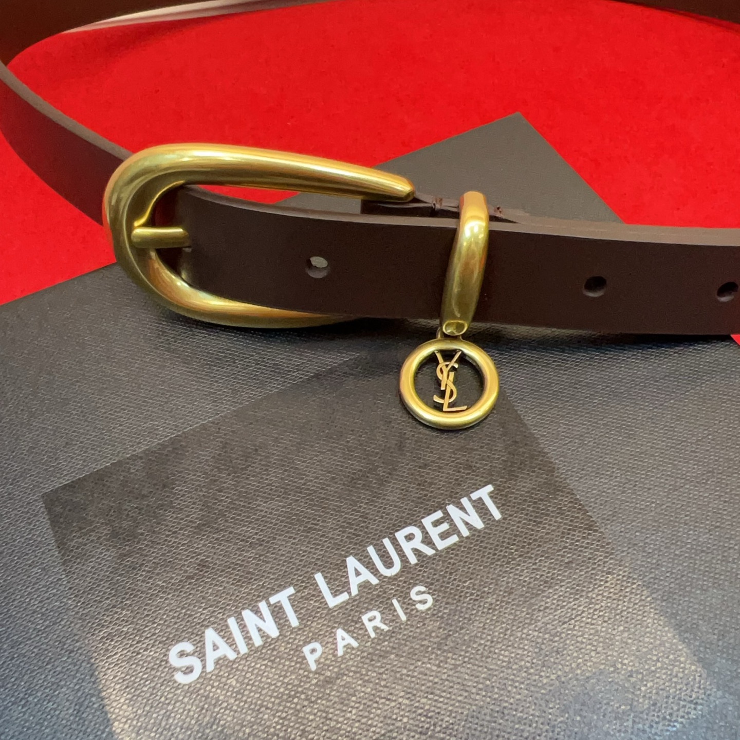 开春秀款Saint Laurent 女士腰带皮带 原厂真金电渡扣头,意大利原厂皮,宽2.0cm,代购级。 开春秀款Saint Laurent 女士腰带皮带 原厂真金电渡扣头,意大利原厂皮,宽2.0cm,代购级。