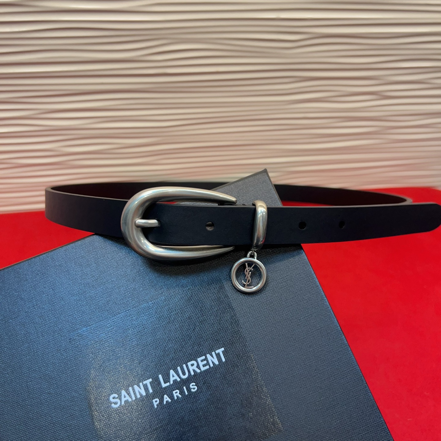 开春秀款Saint Laurent 女士腰带皮带 原厂真金电渡扣头，意大利原厂皮，宽2.0cm，代购级。