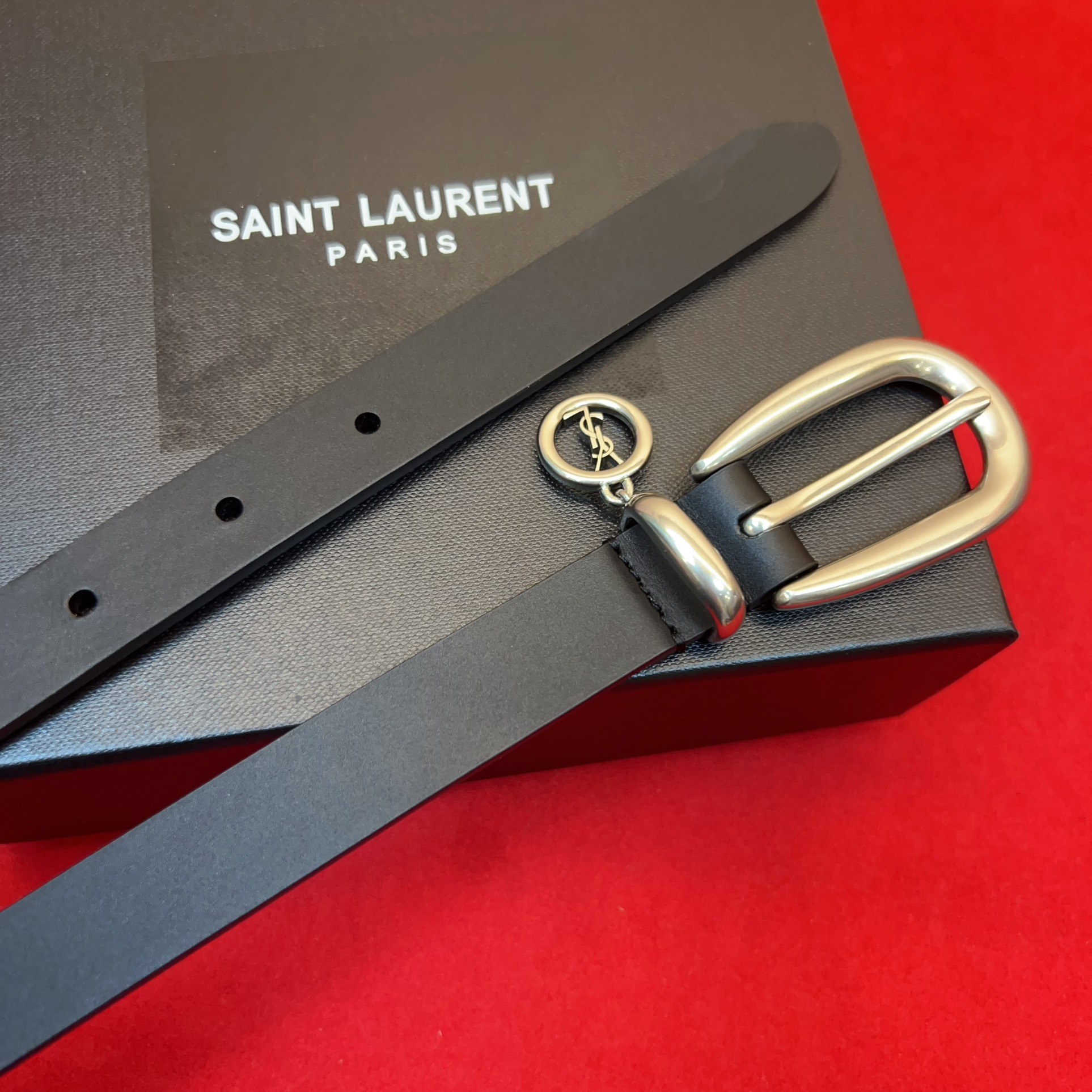 开春秀款Saint Laurent 女士腰带皮带 原厂真金电渡扣头，意大利原厂皮，宽2.0cm，代购级。