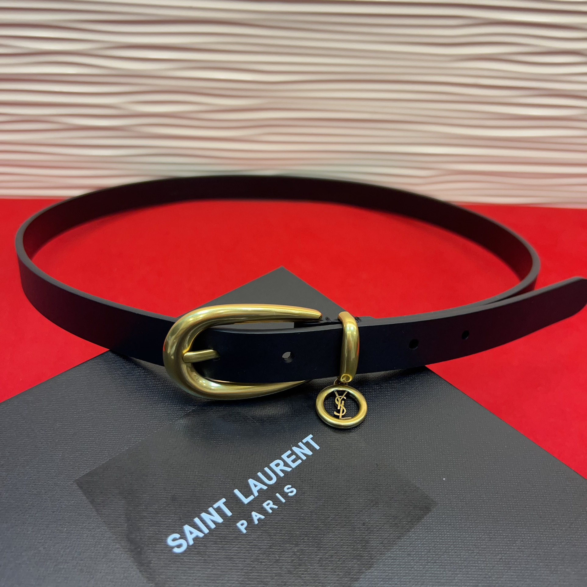 开春秀款Saint Laurent 女士腰带皮带 原厂真金电渡扣头，意大利原厂皮，宽2.0cm，代购级。
