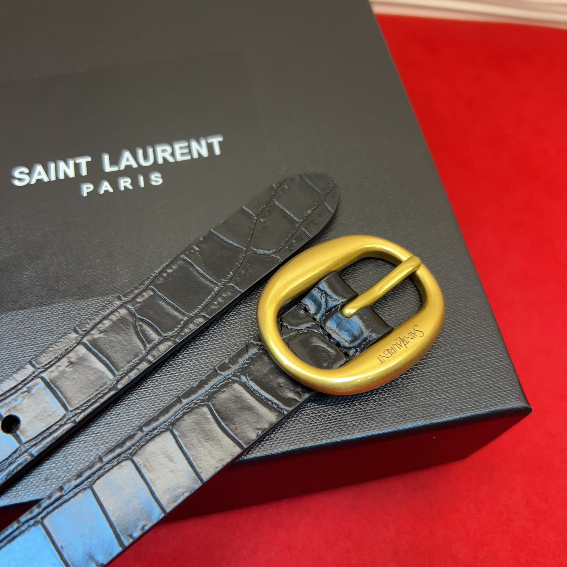 开春秀款Saint Laurent 女士腰带皮带 原厂真金电渡扣头，意大利原厂皮，宽2.0cm，代购级。