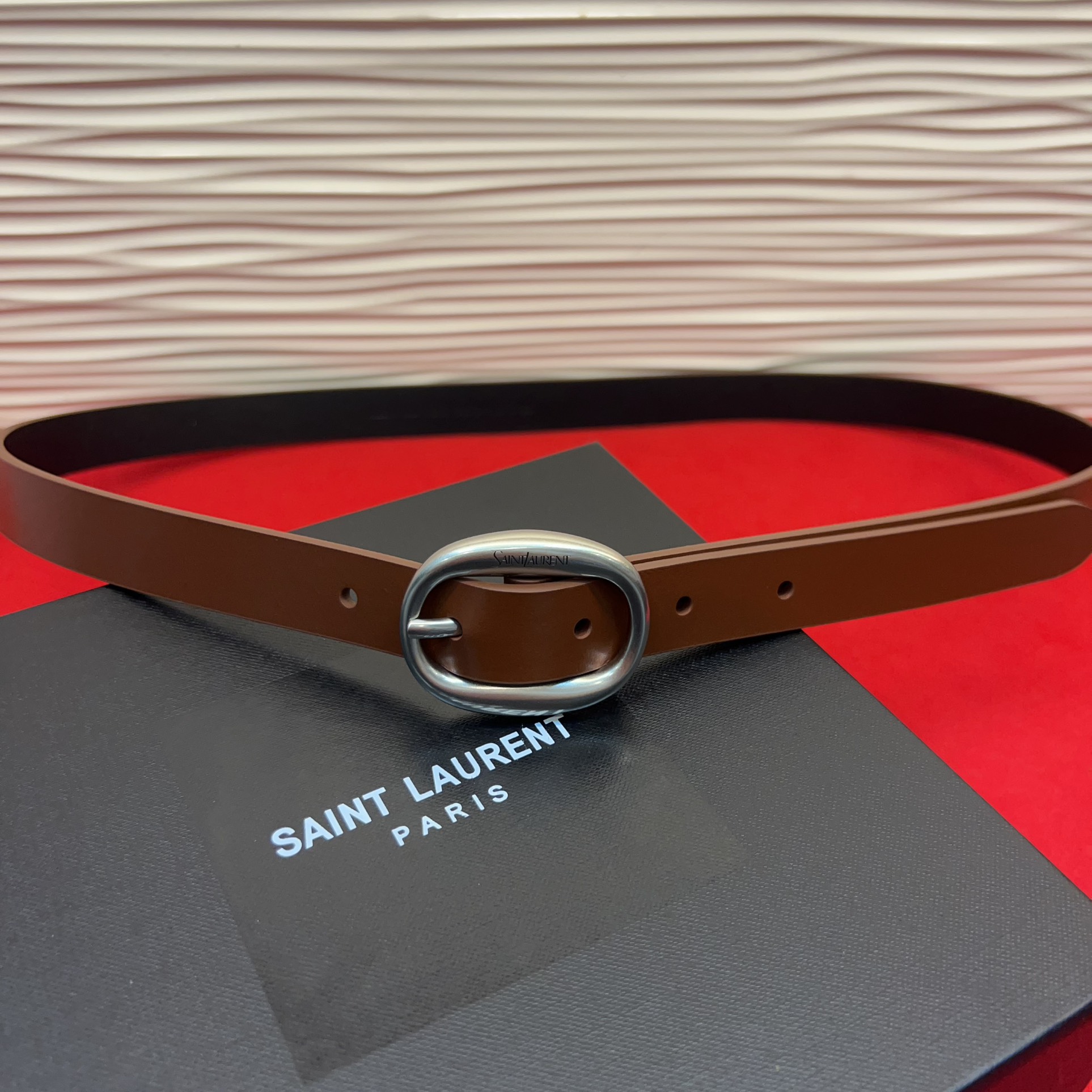 开春秀款Saint Laurent 女士腰带皮带 原厂真金电渡扣头，意大利原厂皮，宽2.0cm，代购级。