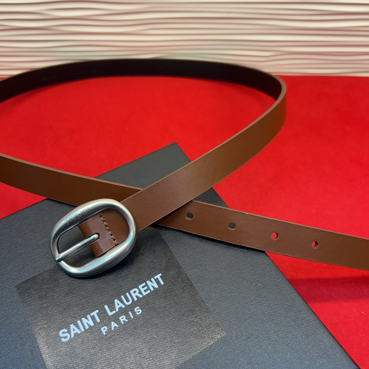 开春秀款Saint Laurent 女士腰带皮带 原厂真金电渡扣头，意大利原厂皮，宽2.0cm，代购级。