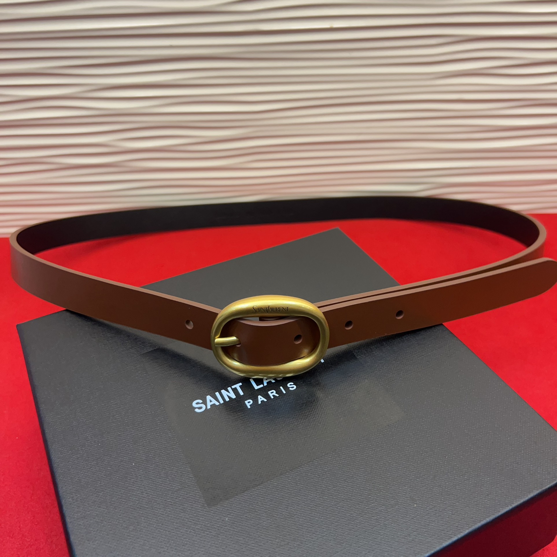 开春秀款Saint Laurent 女士腰带皮带 原厂真金电渡扣头，意大利原厂皮，宽2.0cm，代购级。