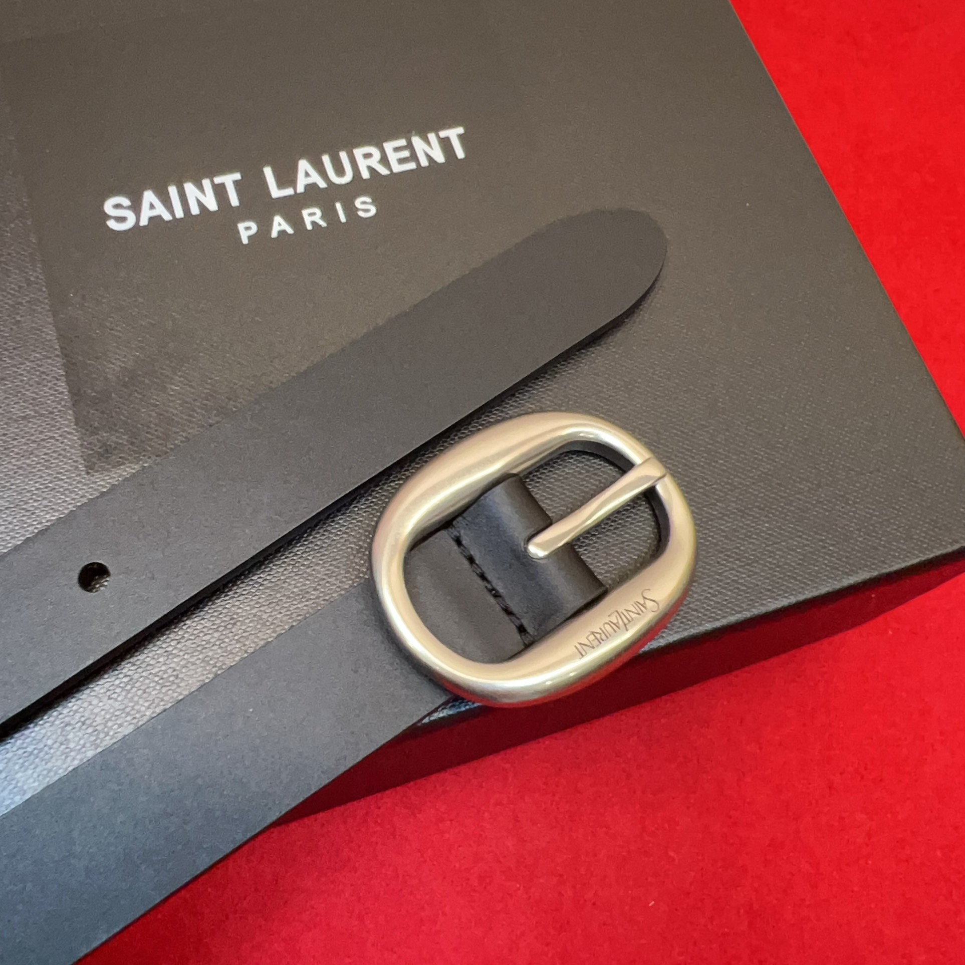 开春秀款Saint Laurent 女士腰带皮带 原厂真金电渡扣头，意大利原厂皮，宽2.0cm，代购级。