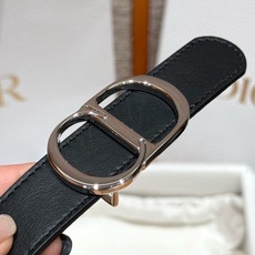 迪家✨Icon Reversible Belt 20MM双面Icon腰带 这款Icon腰带由乔纳森·安德森(Jonath 迪家✨Icon Reversible Belt 20MM双面Icon腰带 这款Icon腰带由乔纳森·安德森(Jonath