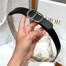 迪家✨Icon Reversible Belt 20MM双面Icon腰带 这款Icon腰带由乔纳森·安德森(Jonath 迪家✨Icon Reversible Belt 20MM双面Icon腰带 这款Icon腰带由乔纳森·安德森(Jonath