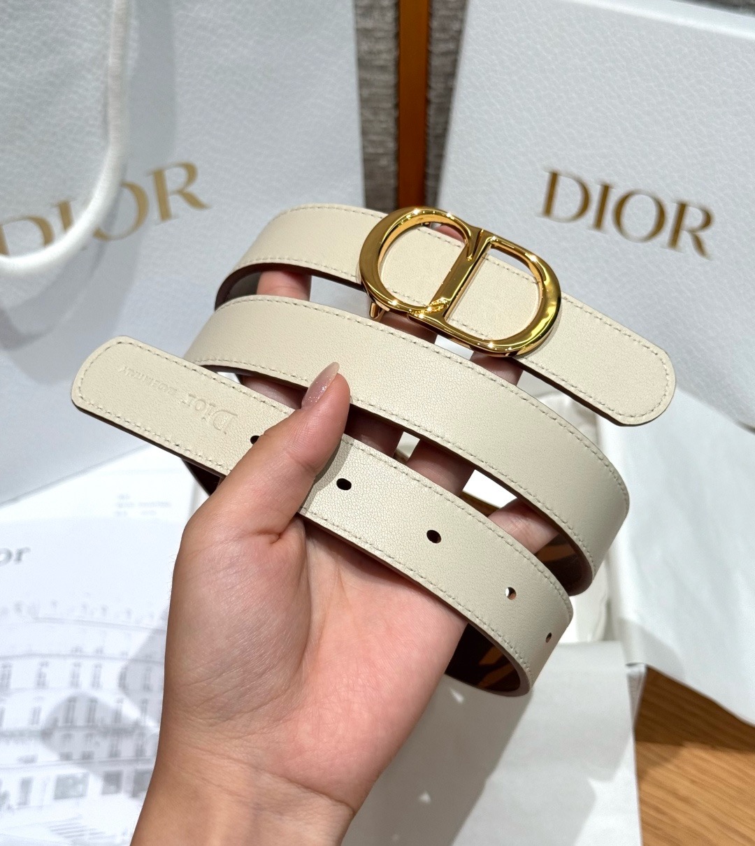 迪家✨Icon Reversible Belt 20MM双面Icon腰带 这款Icon腰带由乔纳森·安德森(Jonath