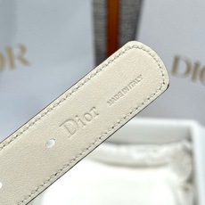 迪家✨Icon Reversible Belt 20MM双面Icon腰带 这款Icon腰带由乔纳森·安德森(Jonath 迪家✨Icon Reversible Belt 20MM双面Icon腰带 这款Icon腰带由乔纳森·安德森(Jonath