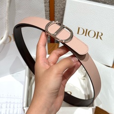 迪家✨Icon Reversible Belt 20MM双面Icon腰带 这款Icon腰带由乔纳森·安德森(Jonath 迪家✨Icon Reversible Belt 20MM双面Icon腰带 这款Icon腰带由乔纳森·安德森(Jonath