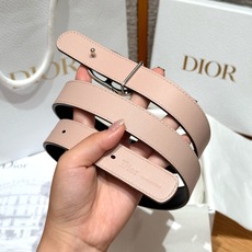 迪家✨Icon Reversible Belt 20MM双面Icon腰带 这款Icon腰带由乔纳森·安德森(Jonath 迪家✨Icon Reversible Belt 20MM双面Icon腰带 这款Icon腰带由乔纳森·安德森(Jonath