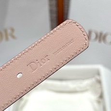迪家✨Icon Reversible Belt 20MM双面Icon腰带 这款Icon腰带由乔纳森·安德森(Jonath 迪家✨Icon Reversible Belt 20MM双面Icon腰带 这款Icon腰带由乔纳森·安德森(Jonath