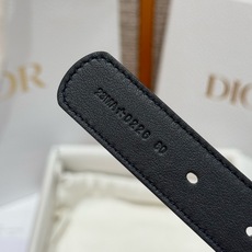 迪家✨Icon Reversible Belt 20MM双面Icon腰带 这款Icon腰带由乔纳森·安德森(Jonath 迪家✨Icon Reversible Belt 20MM双面Icon腰带 这款Icon腰带由乔纳森·安德森(Jonath