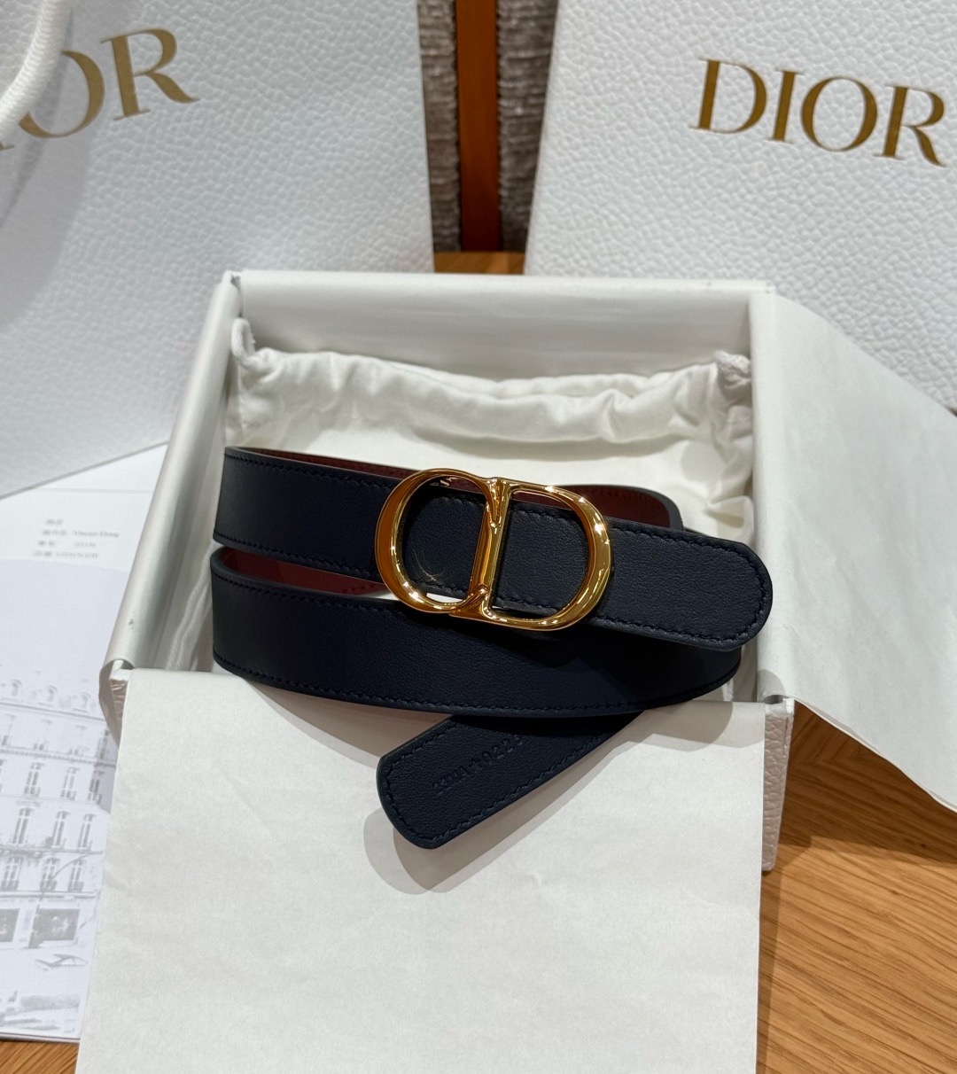 迪家✨Icon Reversible Belt 20MM双面Icon腰带 这款Icon腰带由乔纳森·安德森(Jonath