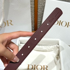 迪家✨Icon Reversible Belt 20MM双面Icon腰带 这款Icon腰带由乔纳森·安德森(Jonath 迪家✨Icon Reversible Belt 20MM双面Icon腰带 这款Icon腰带由乔纳森·安德森(Jonath