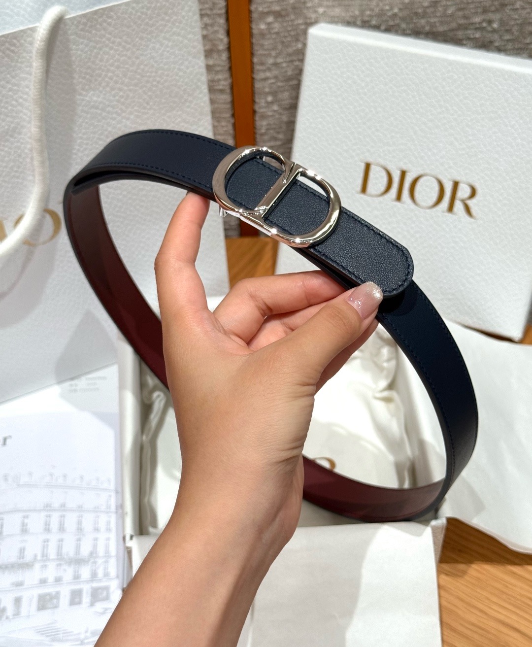 迪家✨Icon Reversible Belt 20MM双面Icon腰带 这款Icon腰带由乔纳森·安德森(Jonath 迪家✨Icon Reversible Belt 20MM双面Icon腰带 这款Icon腰带由乔纳森·安德森(Jonath