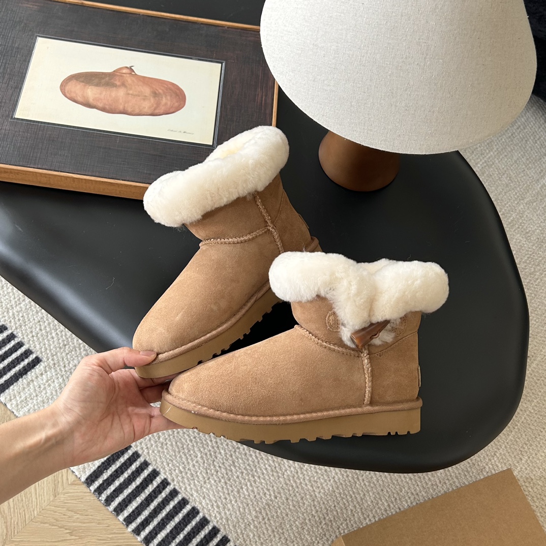 UGG Snow Boots Maroon Girl Wool Winter Collection