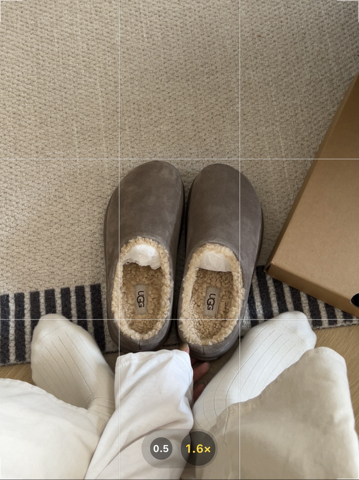 细节图
.
.
.
.
🔥双11预热特惠🔥CX专供 独家纯原
【UGG】原xx 小土豆 全包 716
🔥ugg新款博肯穆勒小土豆，韩式小可爱的风格，牛皮羊毛，一脚蹬随意穿搭慵懒风
三色：灰咖色 
码数：35 36 37 38 39 40