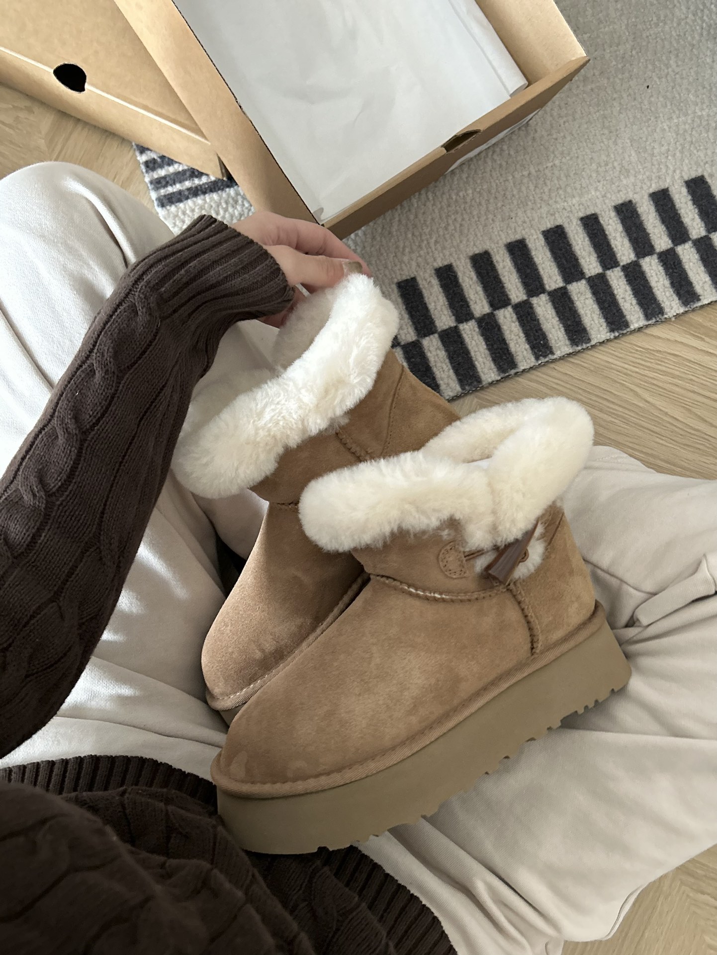 Unknown 无标栗色
