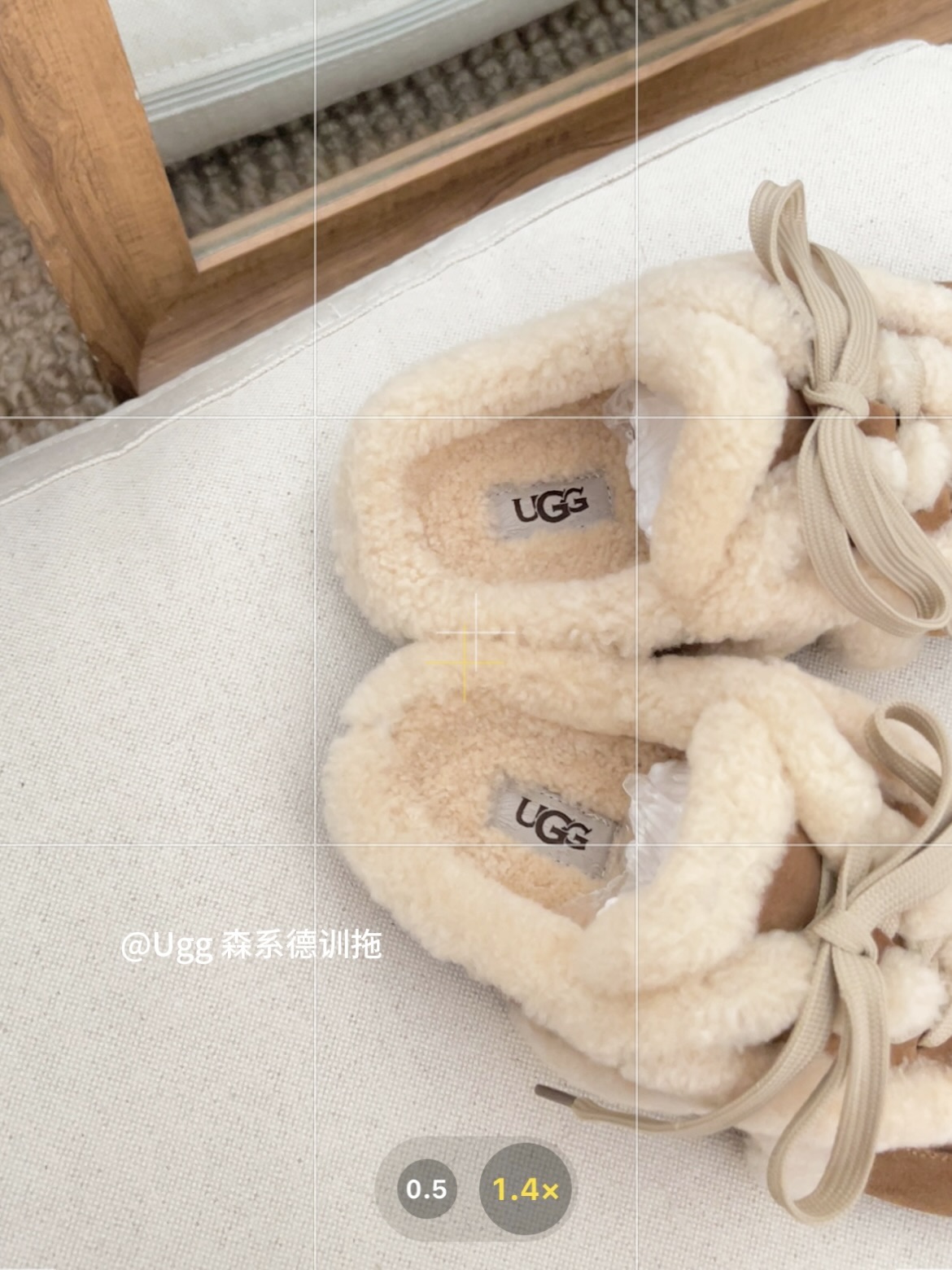 UGG森系德训毛绒绒可爱款休闲拖鞋小众复古时尚 蝴蝶搭配羊毛三色，栗色。咖色。菜籽 ！码数，35-40码