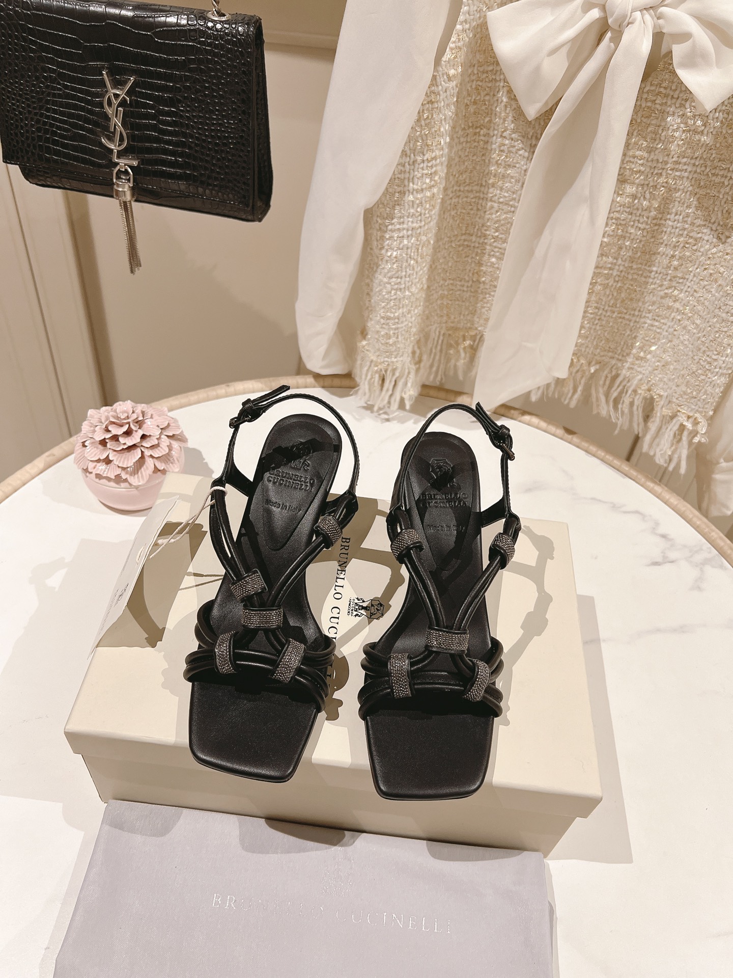 NO:240088,【The highest quality in the market】Exclusive Brunello Cucinelli bc steel diamond sandals. Classic inspiration defines the modern and elegant style of this new high-heel sandal. The precious imported lambskin shows a unique mottled pattern, and the ultra-light leather outsole allows you to show your fashionable personality in comfort. It brings you better comfort. It is also a classic shoe that you don’t want to take off when you wear it. The original version is replicated one by one. Heel height 7cm size 35-42 (40, 41, 42 custom made without return), high heels sandals, brunello cucinelli, sandals, high heels, sheepskin, Leather soles19860909【市场最高品质】独家款BrunelloCucinelli bc钢钻凉鞋 经典灵感定义了这款新高跟凉鞋的现代优雅风格.珍贵的进口小羊皮上展现着别致的斑驳,与超轻盈的真皮大底,让您在舒适中彰显时尚性格.给您带来更好的舒适度,又是款穿上就不愿脱下的一款经典鞋款,原版一比一复刻. 跟高7cm 码数35-42（40 、41、42订做不退换）,高跟鞋凉鞋,brunello cucinelli,sandals,high heels,sheepskin,Leather soles,Women's Shoes