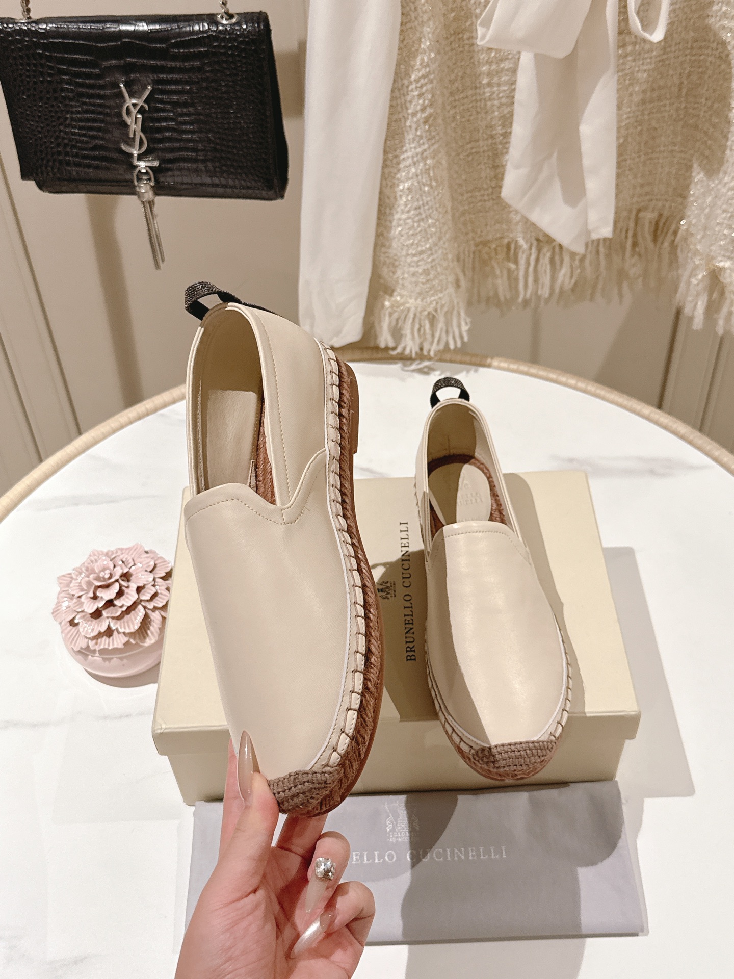 Женские кожаные слипоны Brunello Cucinelli