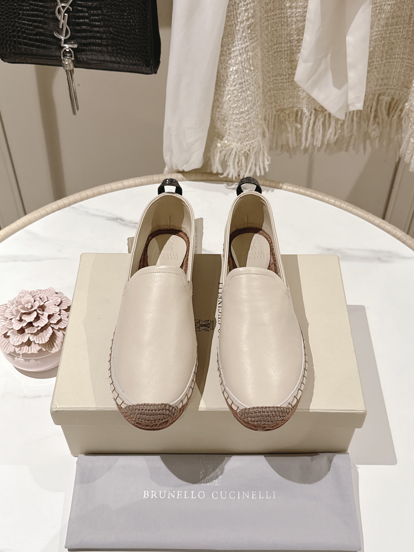 Женские кожаные слипоны Brunello Cucinelli