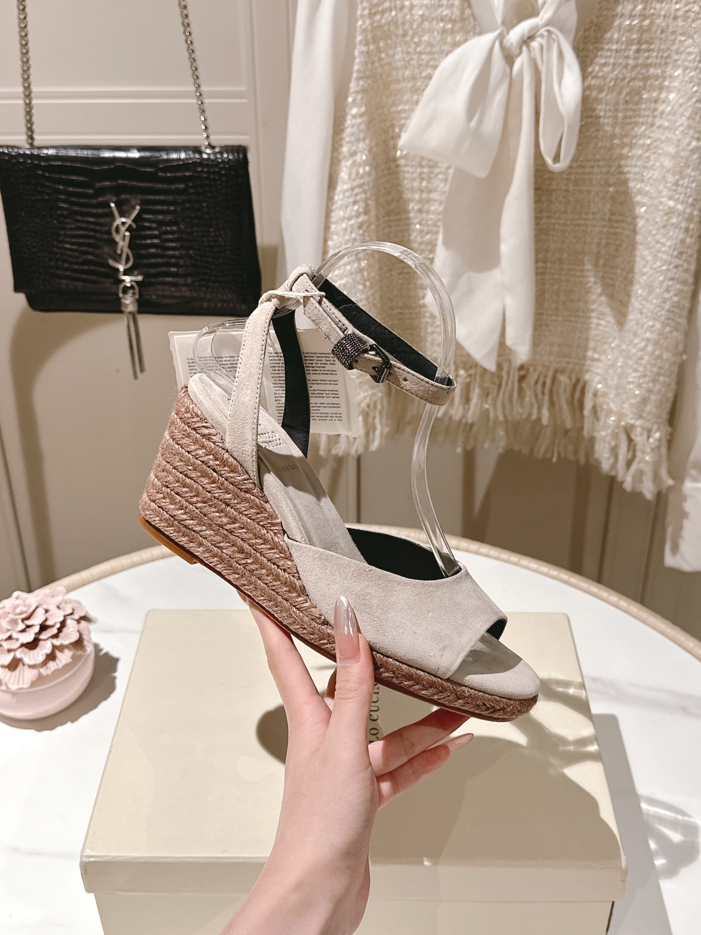 Luxury Brunello Cucinelli BC Sandals: High-Quality Elegance at P750 - 图片 4
