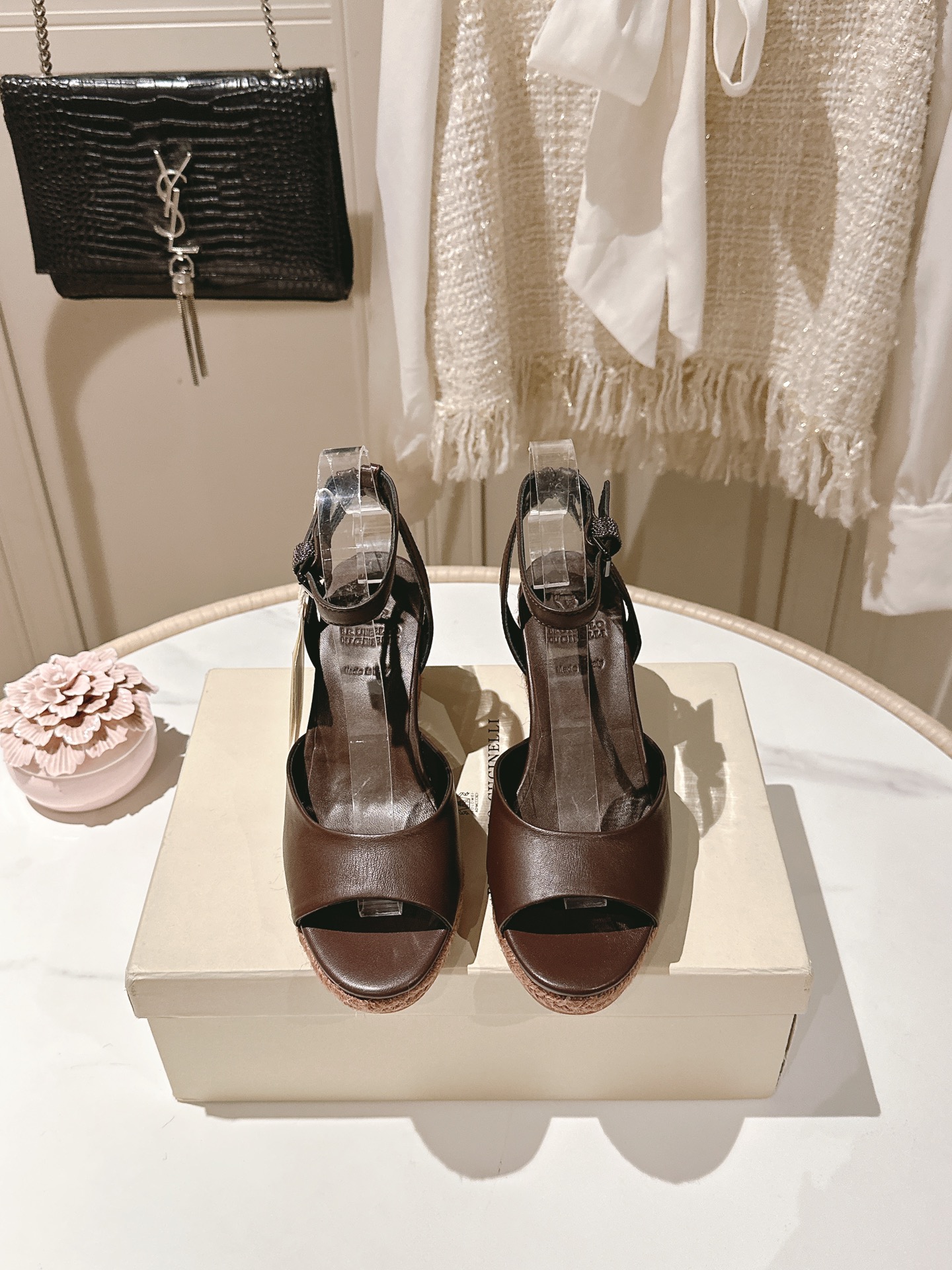 Luxury Brunello Cucinelli BC Sandals: Premium Quality at P750, Classic Elegance and Comfort - 图片 2