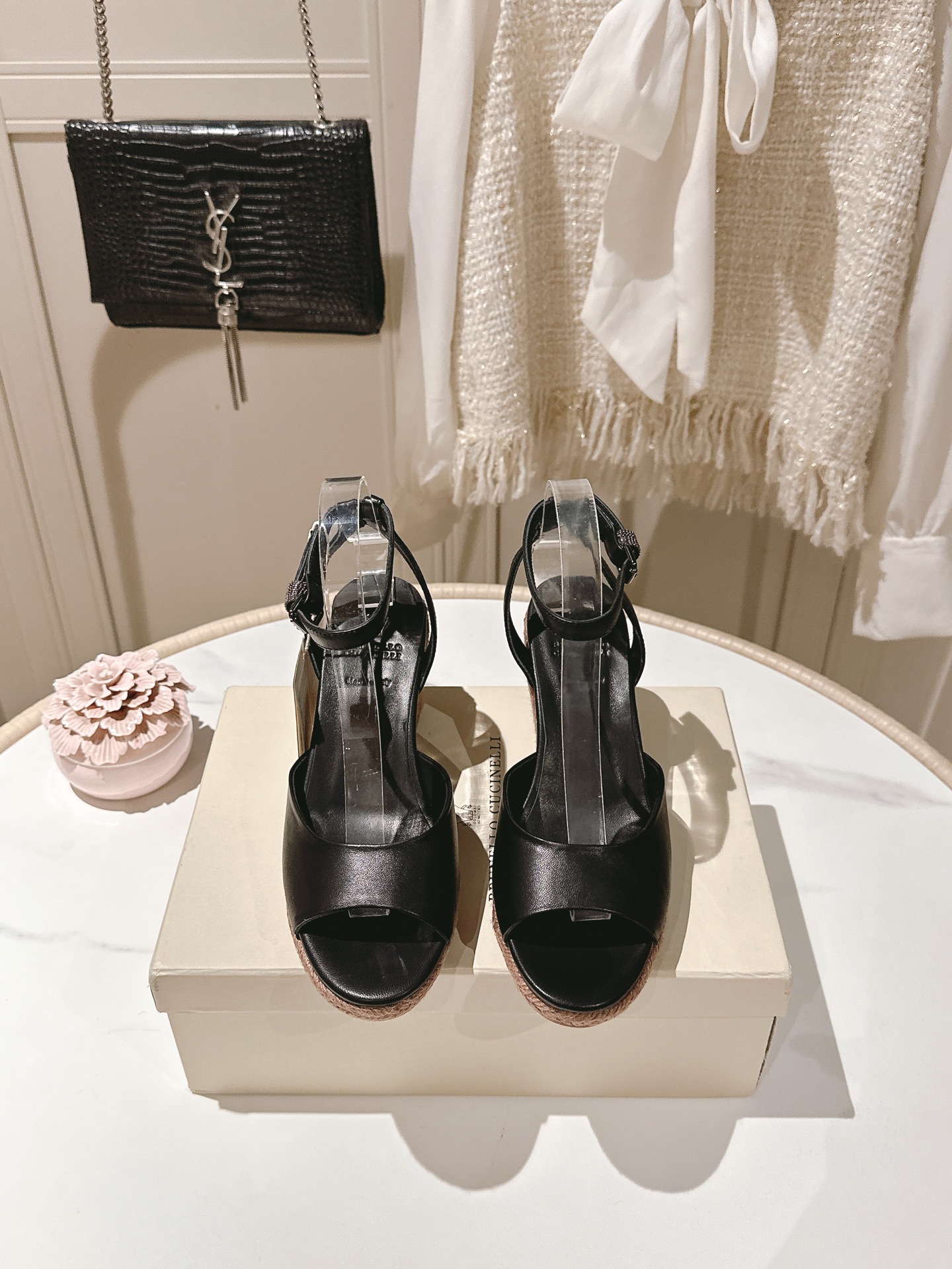 Luxury Brunello Cucinelli BC Sandals: High-Quality Elegance at P750 - 图片 2